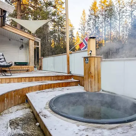 Wildwood Wood-fired Hot Tub Retreat * אוסלו